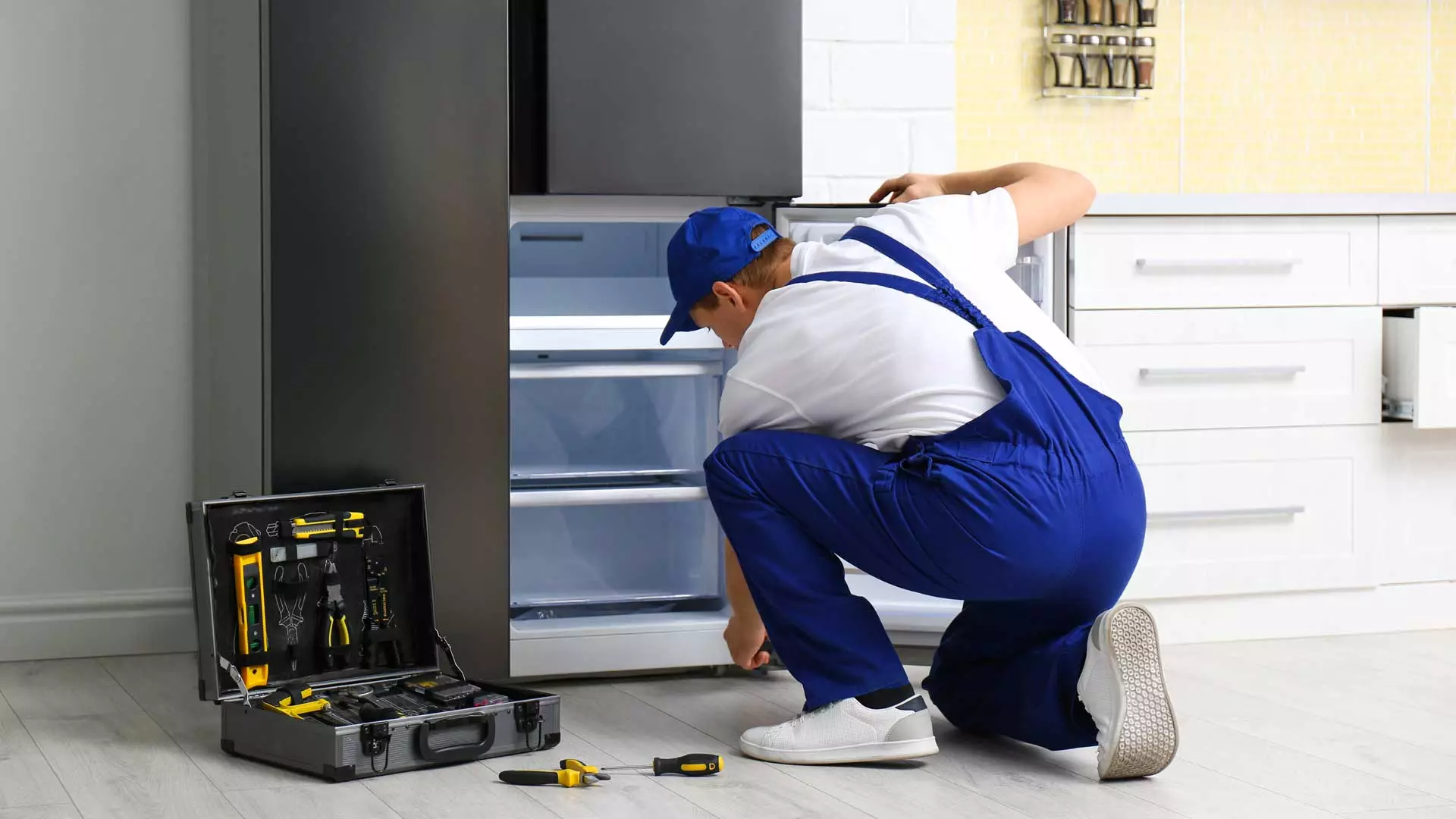 stock-fridge-repair-2